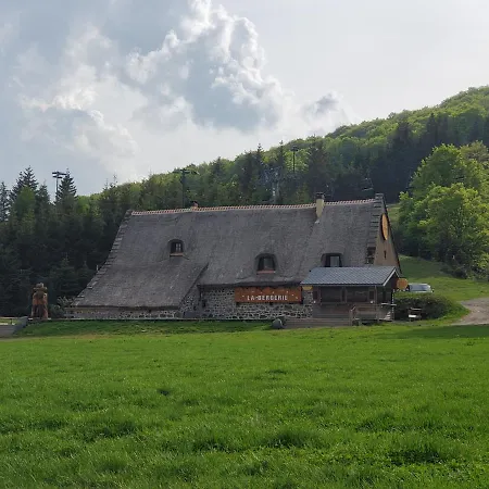 Bel Spacieux 44m² A Pour 6 Personnes Apartment Super Besse